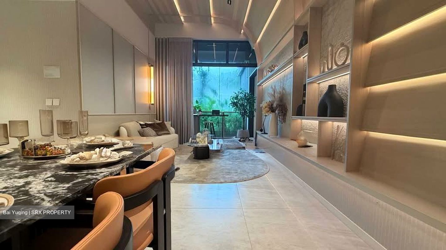 West Coast Road (D5), Condominium #572651301